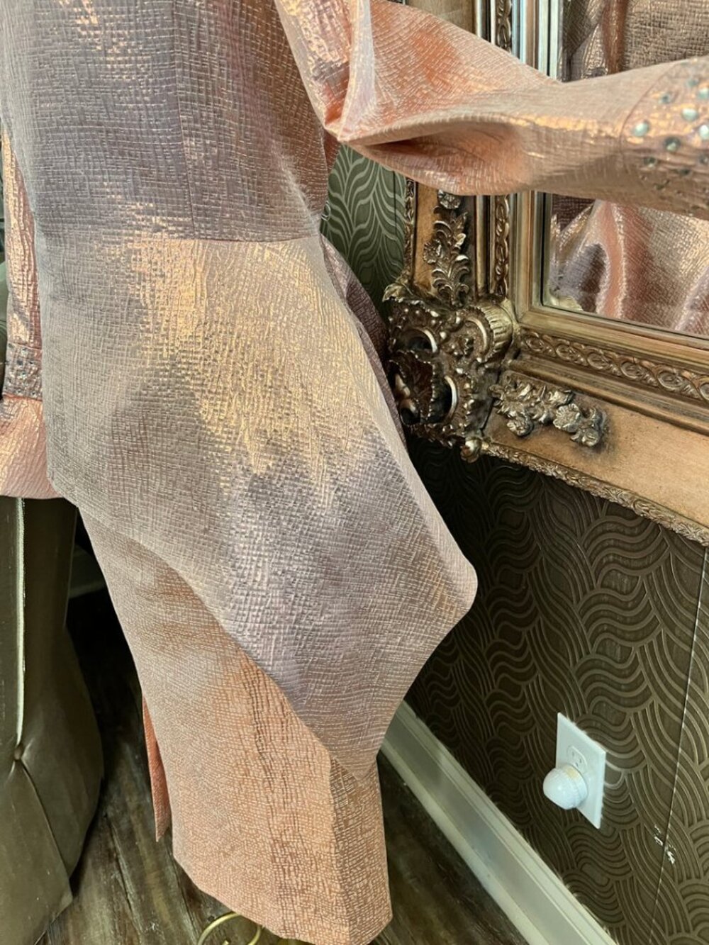 Midnight velvet peach-colored brocade skirt suit - Picture 4 of 8